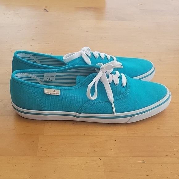 Liz Claiborne blue size 9.5 shoe - Picture 2 of 4